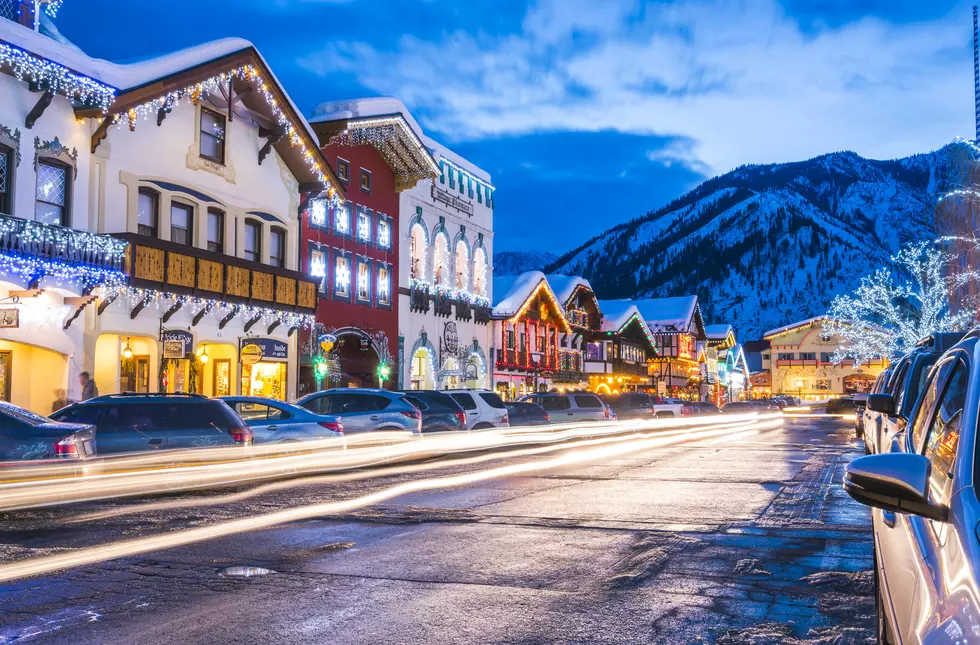 December Travel Times on US 2 Extended Due to Village of Lights in Leavenworth