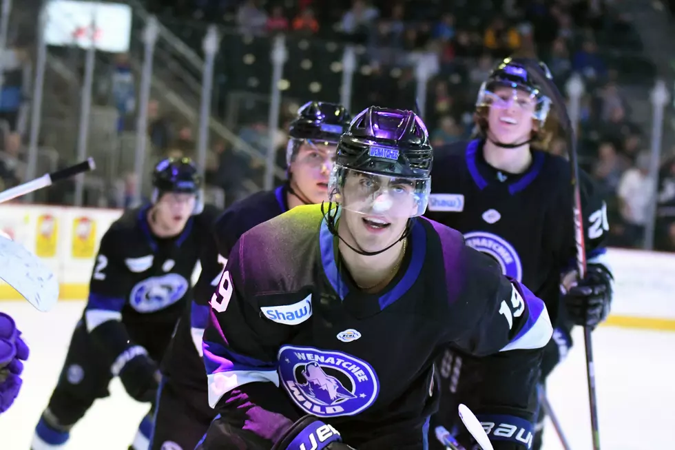Team Welcomes Largest Crowd in the Past Two Years For “Hockey Fights Cancer” Night