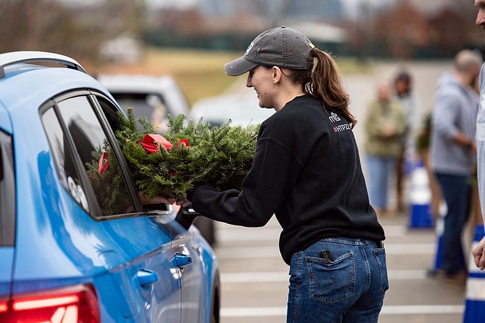 Two Moses Lake Cemeteries Part Of Wreaths Across America Day