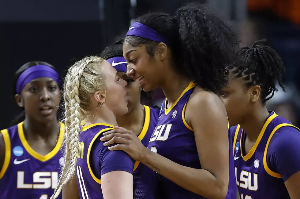 Hailey Van Lith Defends LSU teammates Over L.A. Times Column