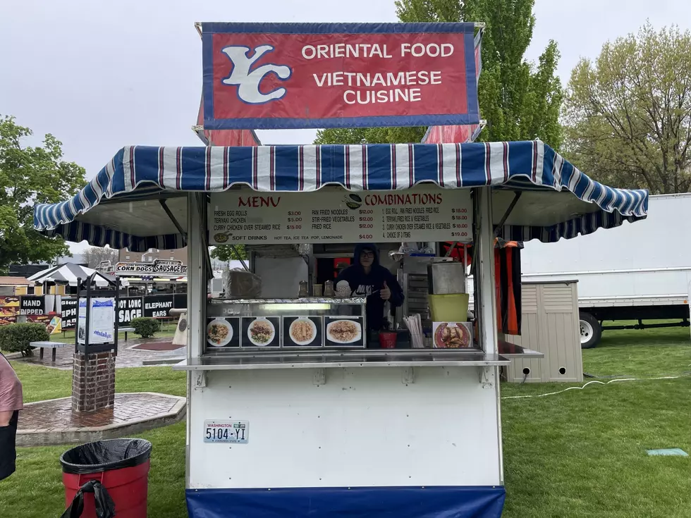 It’s Apple Blossom time, and it’s food in the park in Wenatchee.