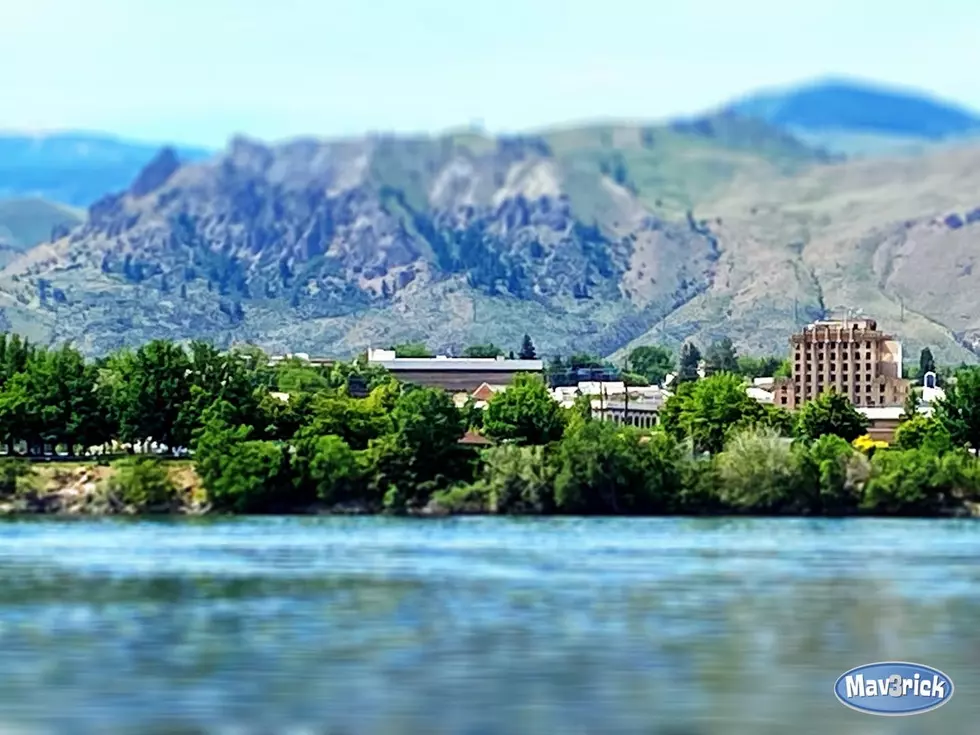 SO! WHY AREN’T PEOPLE MOVING TO WENATCHEE?