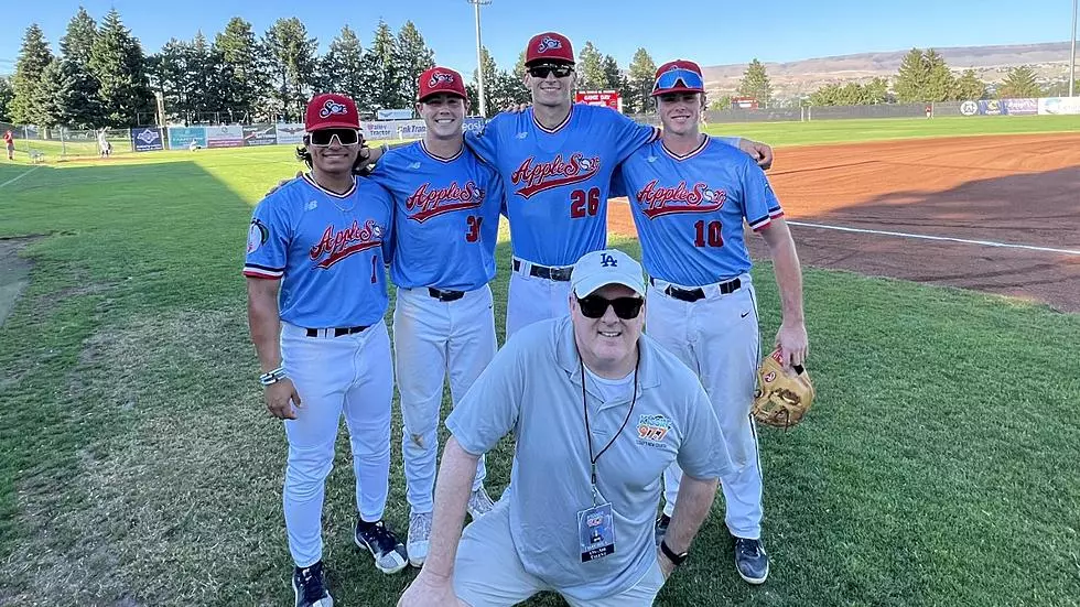 GEARING UP FOR A SUMMER WITH THE WENATCHEE APPLESOX