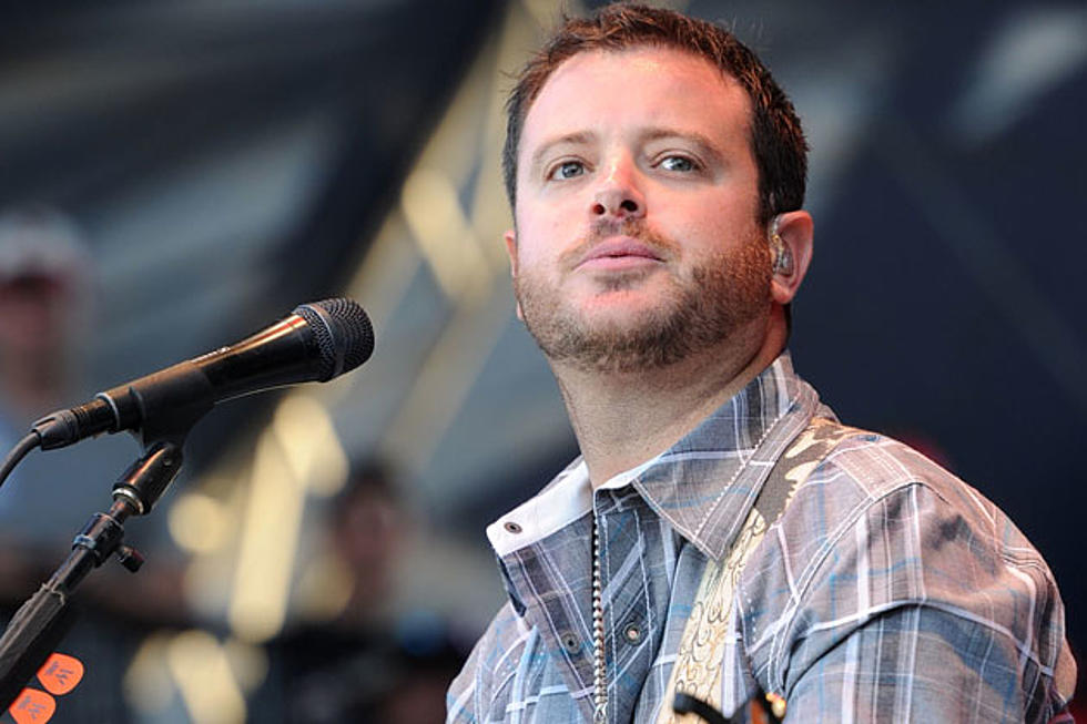 Wade Bowen Releases Acoustic Video for ‘Saturday Night’