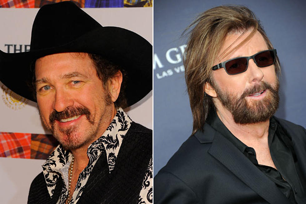Kix Brooks Bursts a Vocal Cord, Ronnie Dunn to Fill In