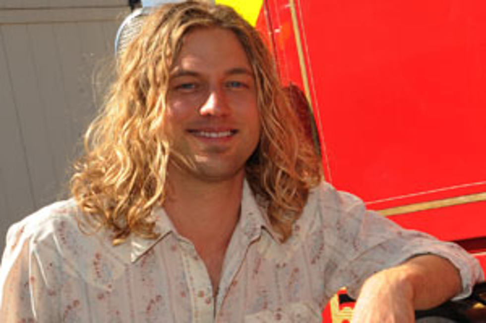 Casey James, ‘Crying on a Suitcase’ – Song Review
