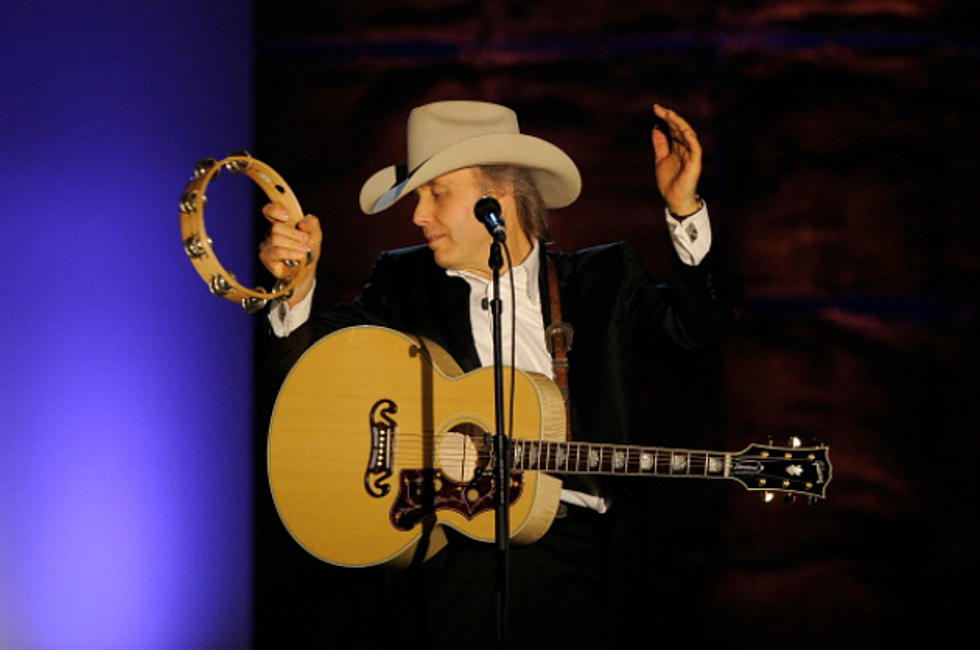 Dwight Yoakam Talks About Writing a Song in a Movie Theater + More in Radio Interview [VIDEO]