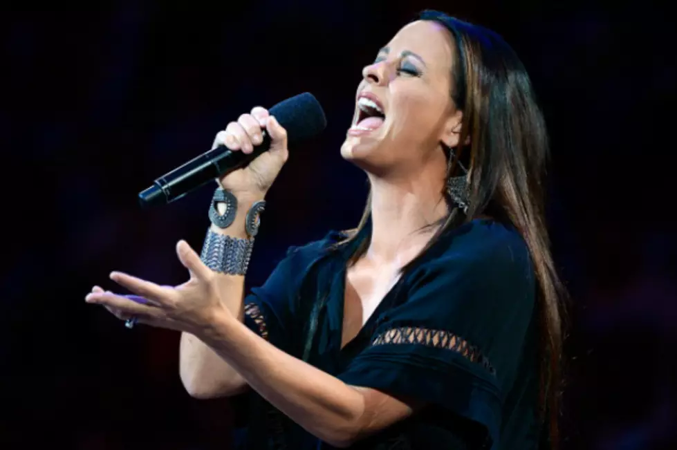 Sara Evans Puts Fans at Ease About Car Accident Rumors
