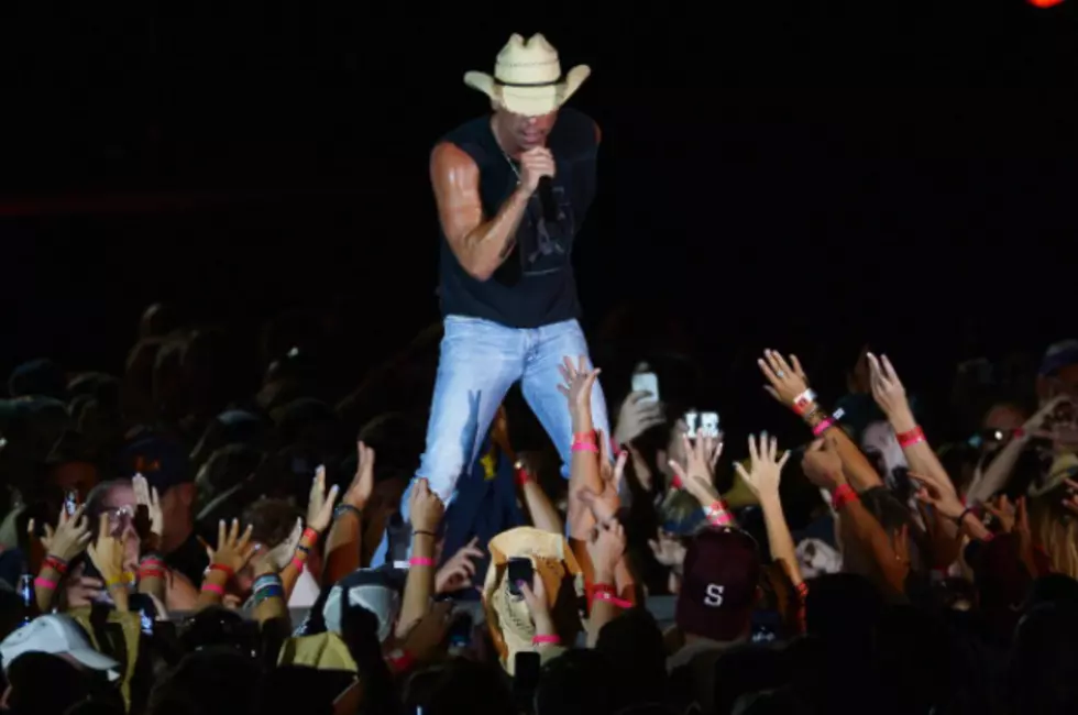 Kenny Chesney&#8217;s 2013 &#8216;No Shoes Nation&#8217; Tour Announced [VIDEO]