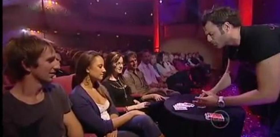 Card Trick From Magician Will Leave You Bewildered [VIDEO]