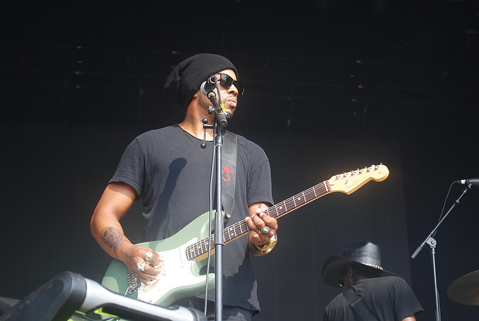 Ayron Jones Takes to the Freedom Stage at Rocklahoma 2021