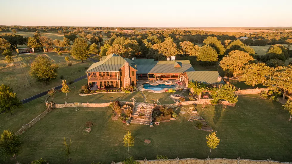 Terry Bradshaw’s Oklahoma Horse Ranch Is For Sale
