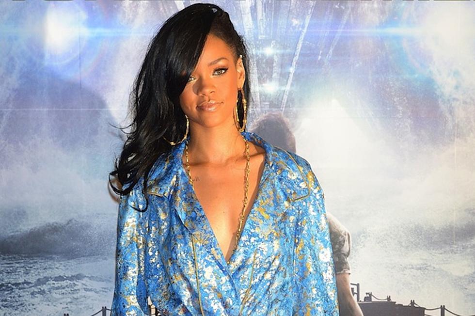 Rihanna Breaks Her Toe, Posts Injury on Twitter