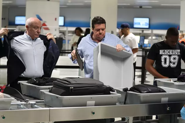 New TSA Machine Lets You Keep Laptops &#038; Liquids in Your Bag