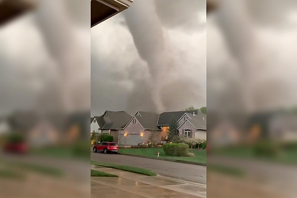 Lone Star State Twister – Close Video of a Tornado in North Texas