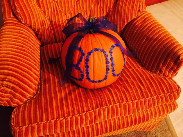 &#8216;BOO&#8217; Button Pumpkin, One of My Favorite Fall-back Pumpkins