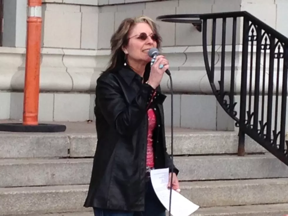 WATCH – Protest On Courthouse Steps Warns Of Islam’s ‘Desire To Conquer The World’