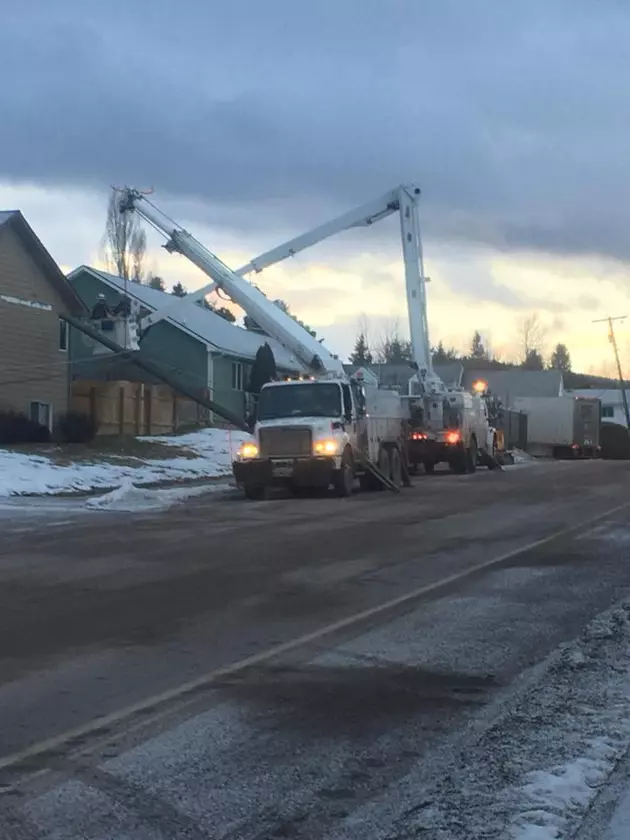 Cold Springs Elementary Uses &#8216;Natural Light&#8217; After Truck Brings Down Two Power Poles