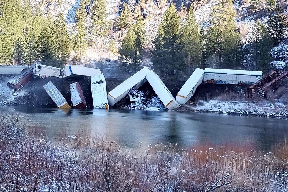 Montana Rail Link Train Derails Near Quinn’s Hot Springs