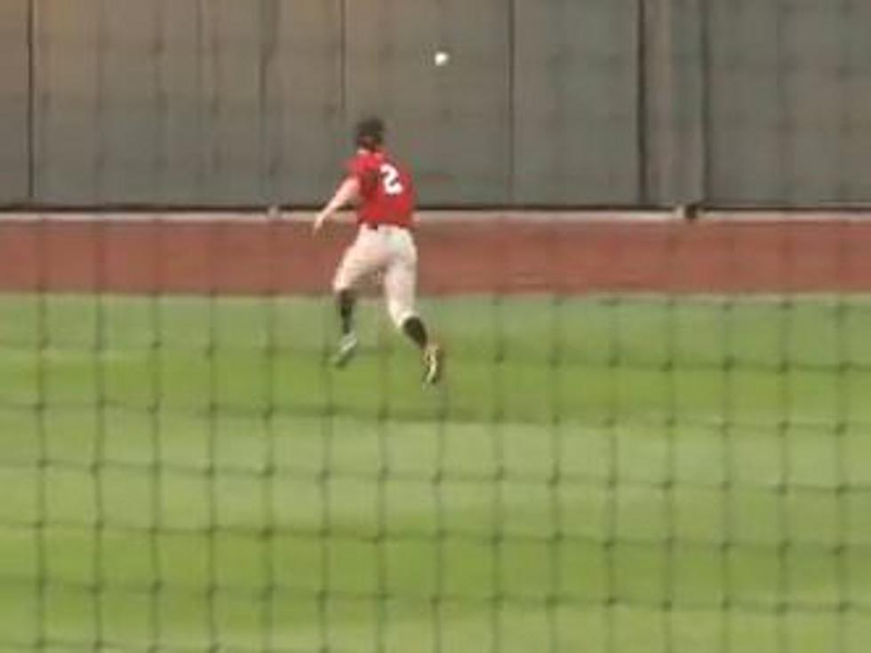 Ball Bounces Off Minor Leaguer’s Head to Start Amazing Triple Play [VIDEO]