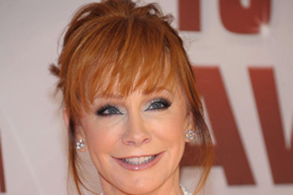 Reba McEntire’s Christmas Tradition Remembers the Reason for the Season