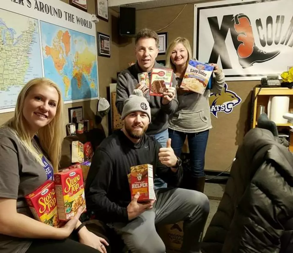 Here&#8217;s What the XL Country Studio Looks Like Filled With Food! [Watch]