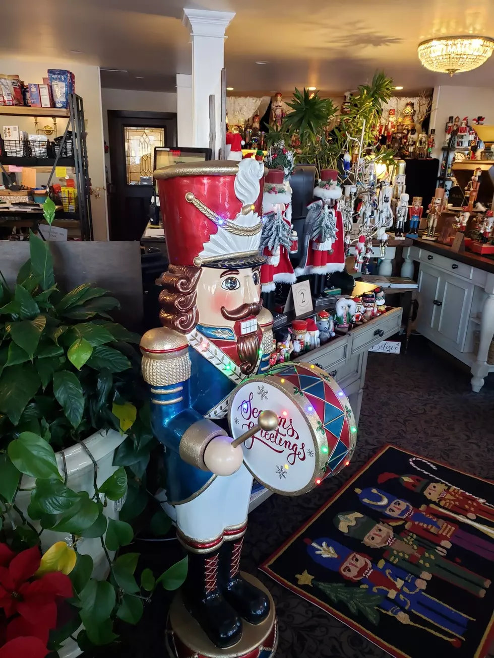 Montana Business Shares Spectacular One Of A Kind Holiday Display