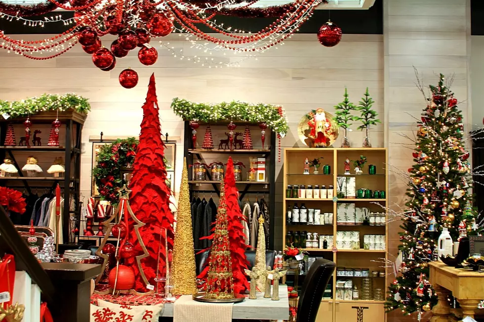 Gainan’s Flowers Has Everything You Need For Your Holiday Dream Home