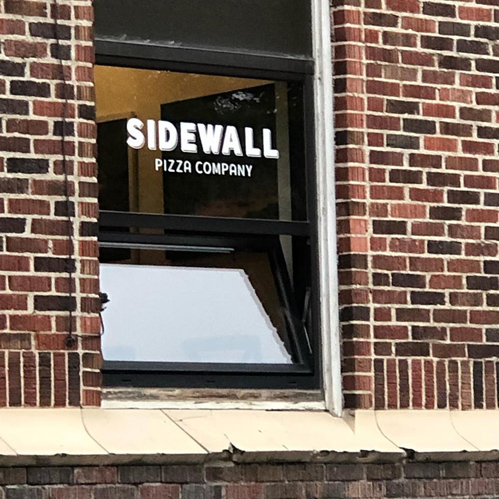 Sidewall Pizza Co. Opens in Old Emerson Grill Location
