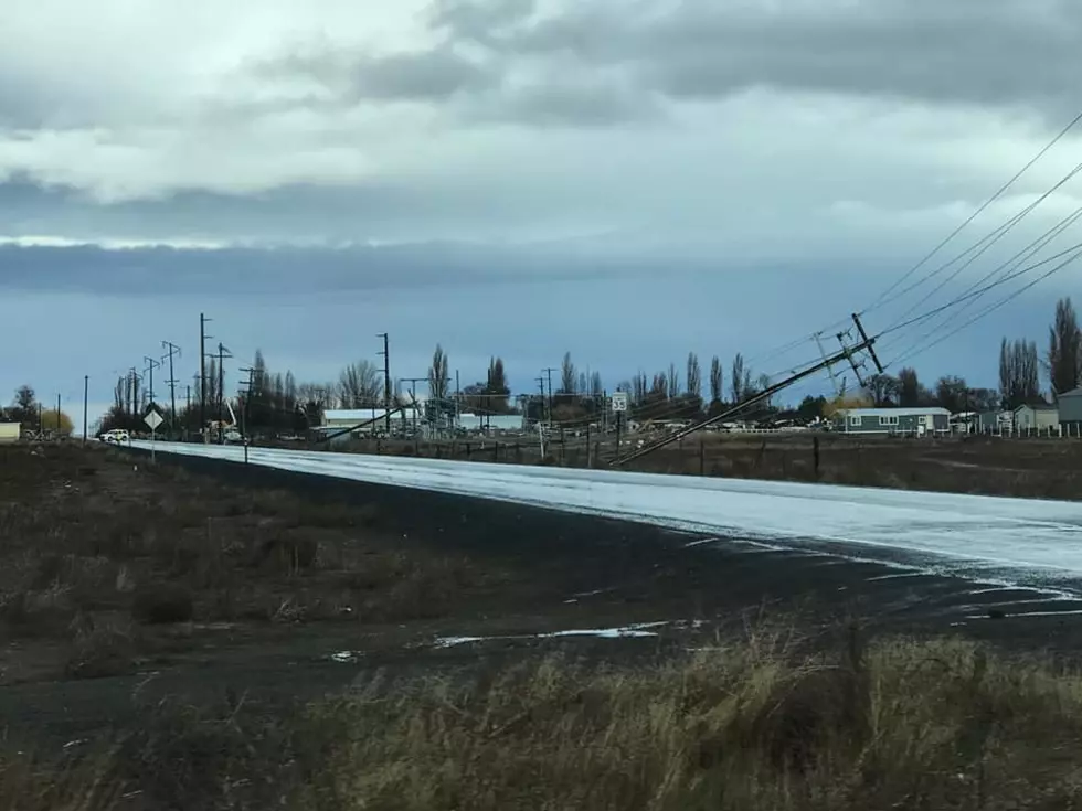 Heavy Winds Leaves Highways Closed and Power Out in Prosser