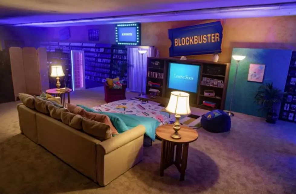 Oregon’s Last Blockbuster Store Opens As Airbnb and It’s AMAZING!