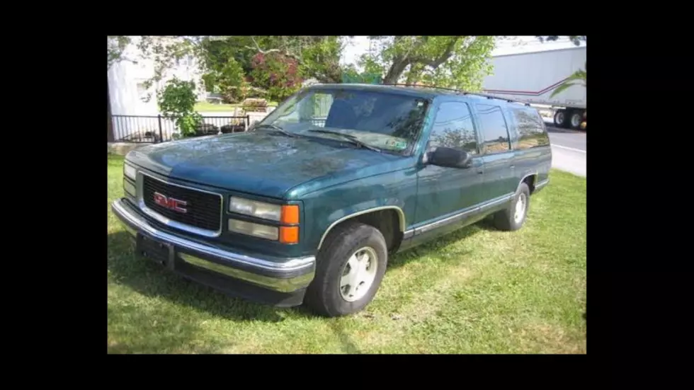 Call 911 if You See This GMC Stolen out of Kennewick w/2 DOGS