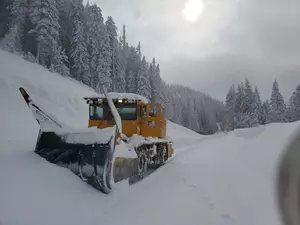 Oregon&#8217;s Tollgate Highway Is Now Open &#8211; Expect Winter Driving Conditions [PHOTO]