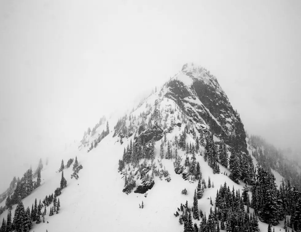 Washington State’s DOT 10 Astonishing Pictures of Chinook Pass Snow Fall