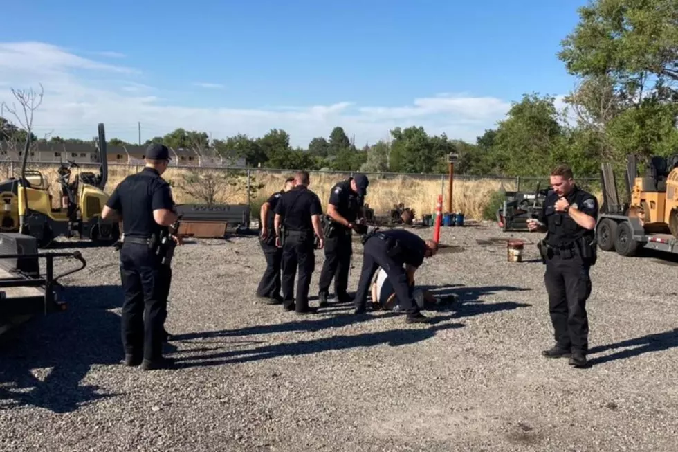 Kennewick Police Chase Down Felony Suspect Wanted on Multiple Warrants