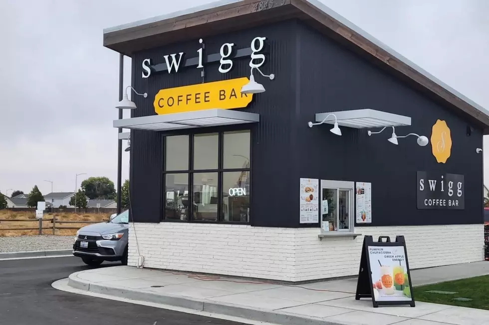 Exciting Tri-Cities Premiere Coffee Bar Opens to Delighted Crowd 