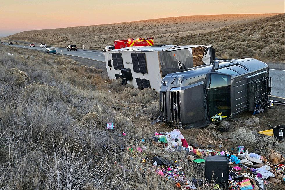Driver and Passengers Injured in SUV-Trailer Roll-Over on I-82