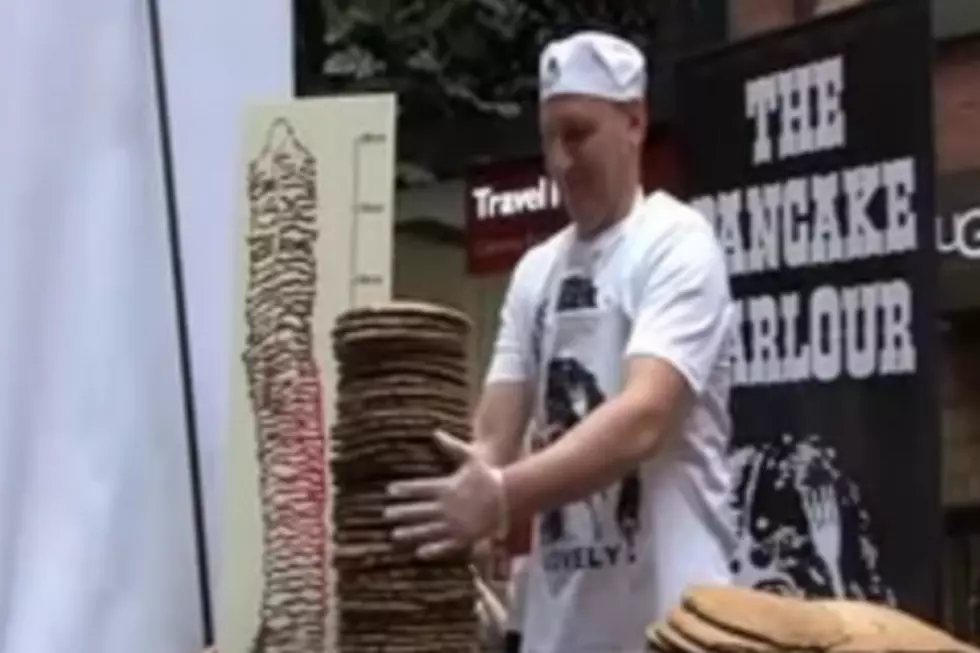 World’s Tallest Stack of Pancakes Looks Delicious
