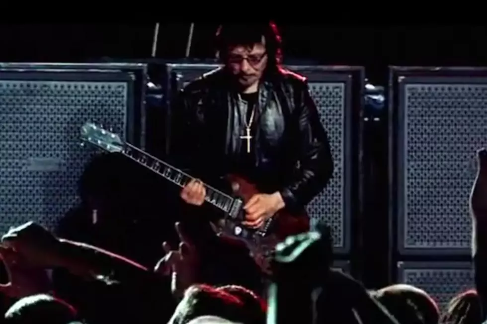 Black Sabbath Unleash Pro-Shot 2012 Performance of ‘Paranoid’ Live in England