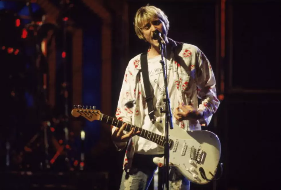 9 of the Coolest Kurt Cobain GIFs