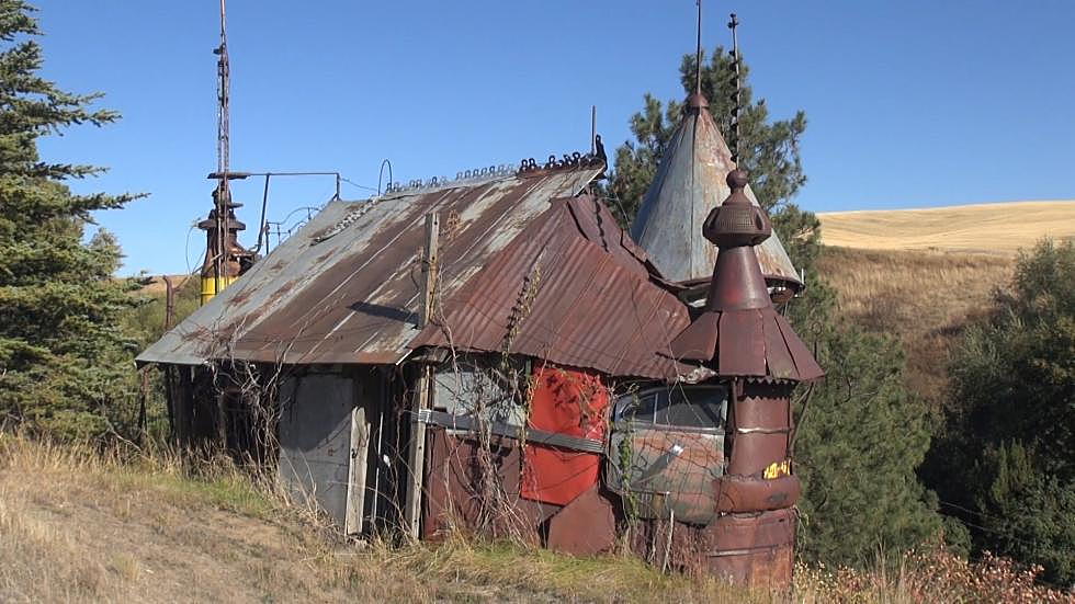 One Man’s Trash is Another Man’s Castle in Pullman, Washington