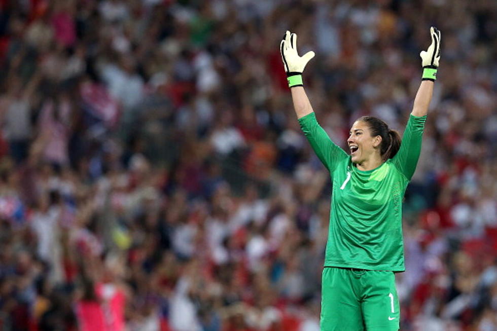 Ex-Teammate Says USA Soccer Wrong in Letting Hope Solo Play While Facing Charges