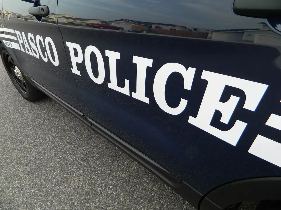 Pasco Police in Standoff Near Blue Bridge