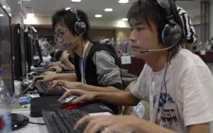 Video Gamers Can Now Earn College Scholarships?!?