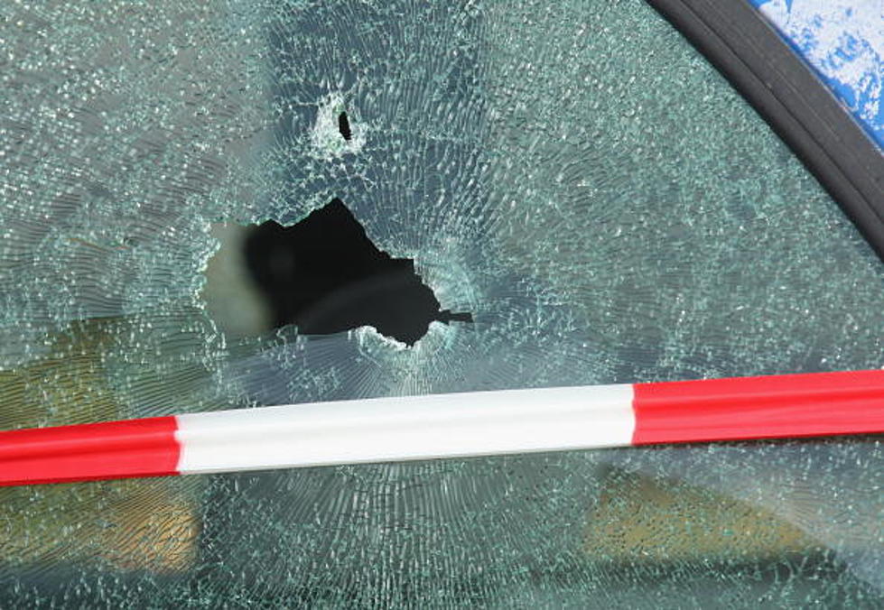 Pasco Driver’s Window Shattered by Early Morning Shooter