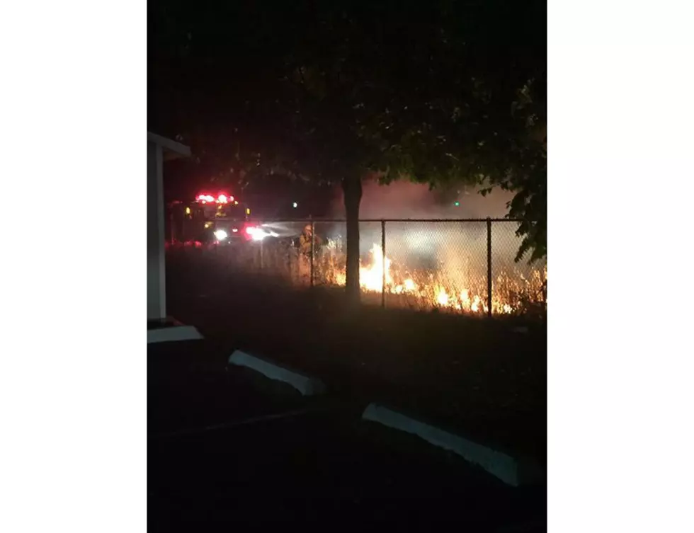 Kennewick Crews Stop Brush Fire Literally Feet From Apartments