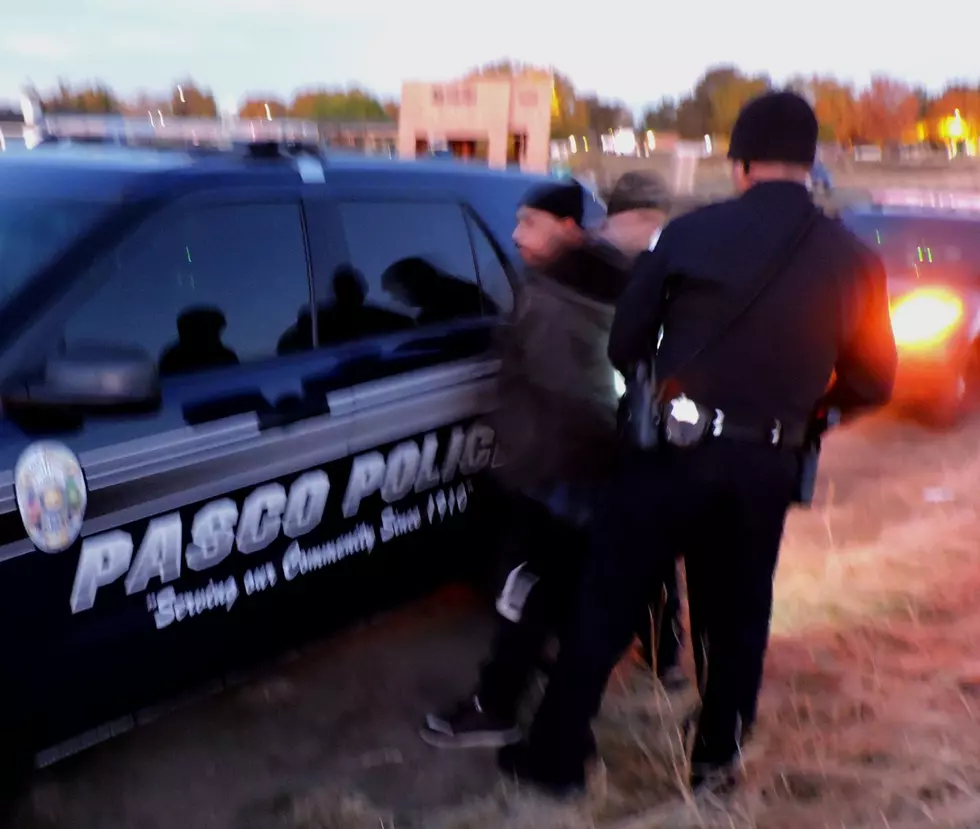 Pasco Car Thief Bends License Plate to Fool Cops,  Epic Fail-He Gets Busted