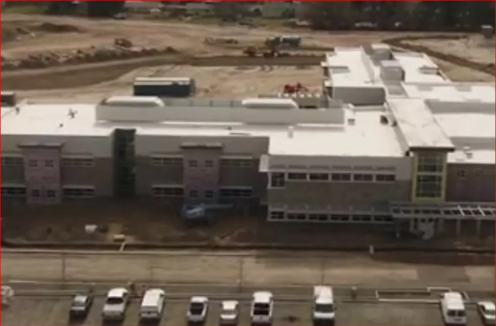 Kennewick  Shows Off 2 New Elementary Schools [VIDEOS]