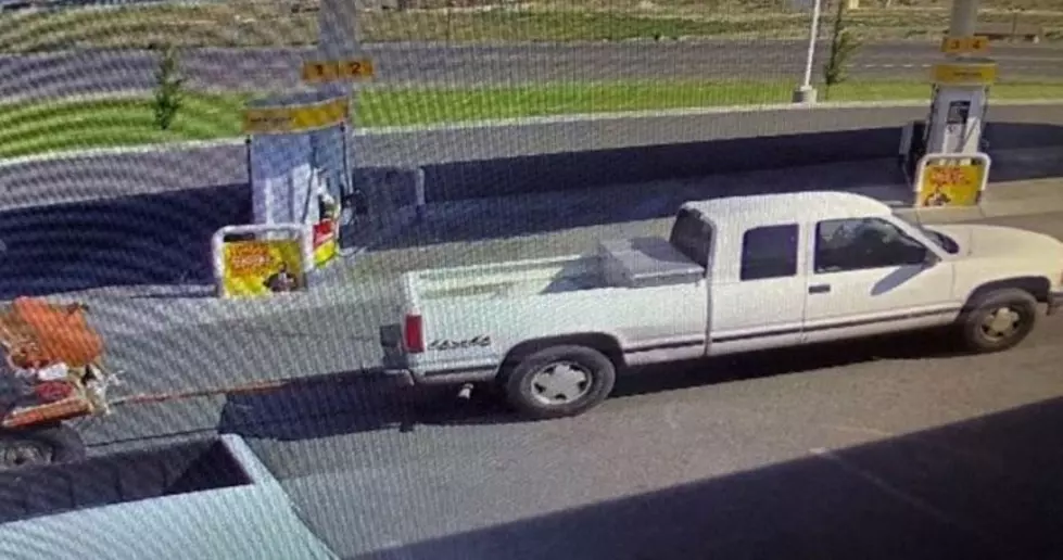‘Thirsty’ Cement Guy Helps Self to Beer Delivery at Store