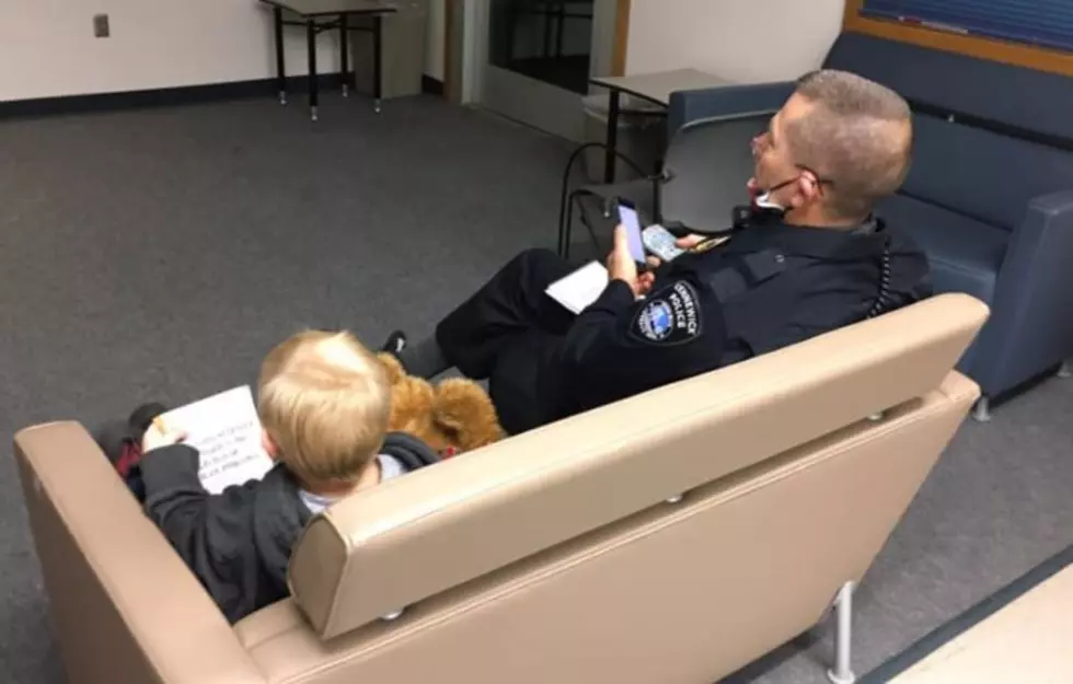 Kennewick Officer ‘Chills’ With Child Found Wandering Neighborhood